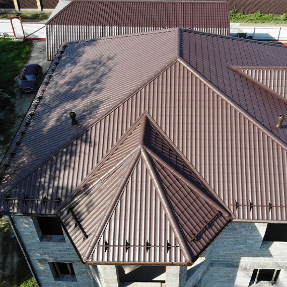 Монтаж сложной крыши и кровли в Можайске и Московской области